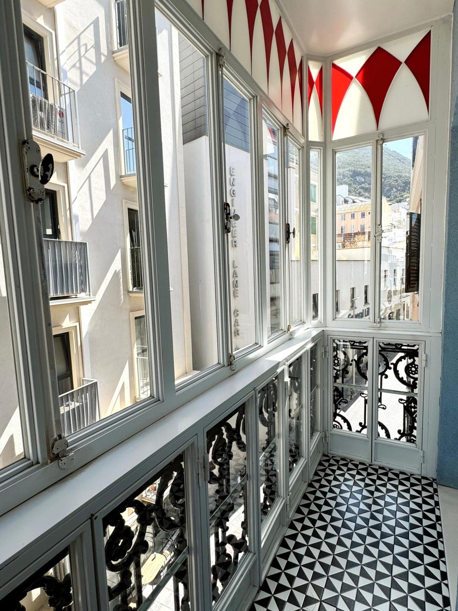 גיברלטר Fabulous City Centre Apartment - Grand Central House מראה חיצוני תמונה