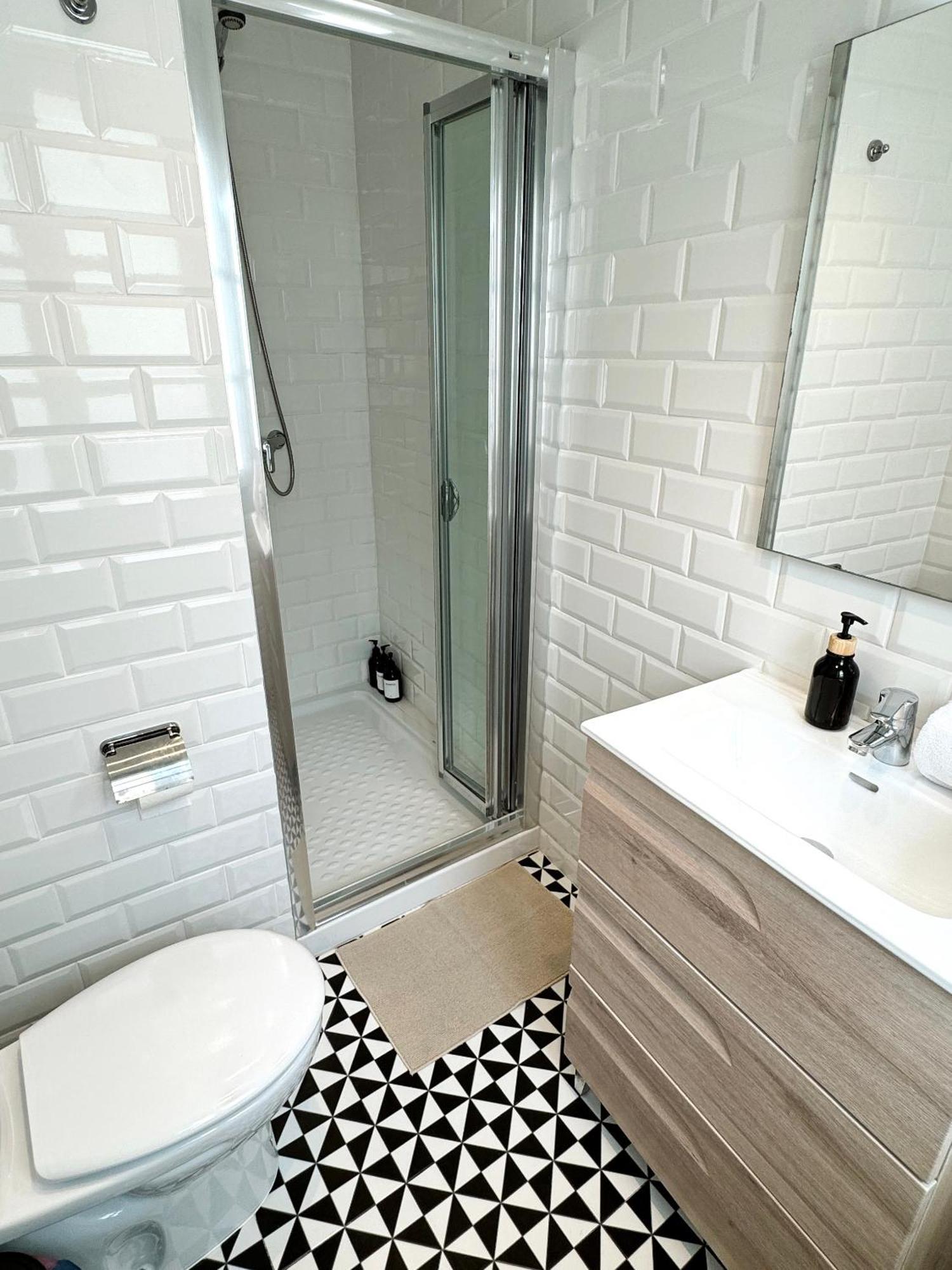 גיברלטר Fabulous City Centre Apartment - Grand Central House מראה חיצוני תמונה