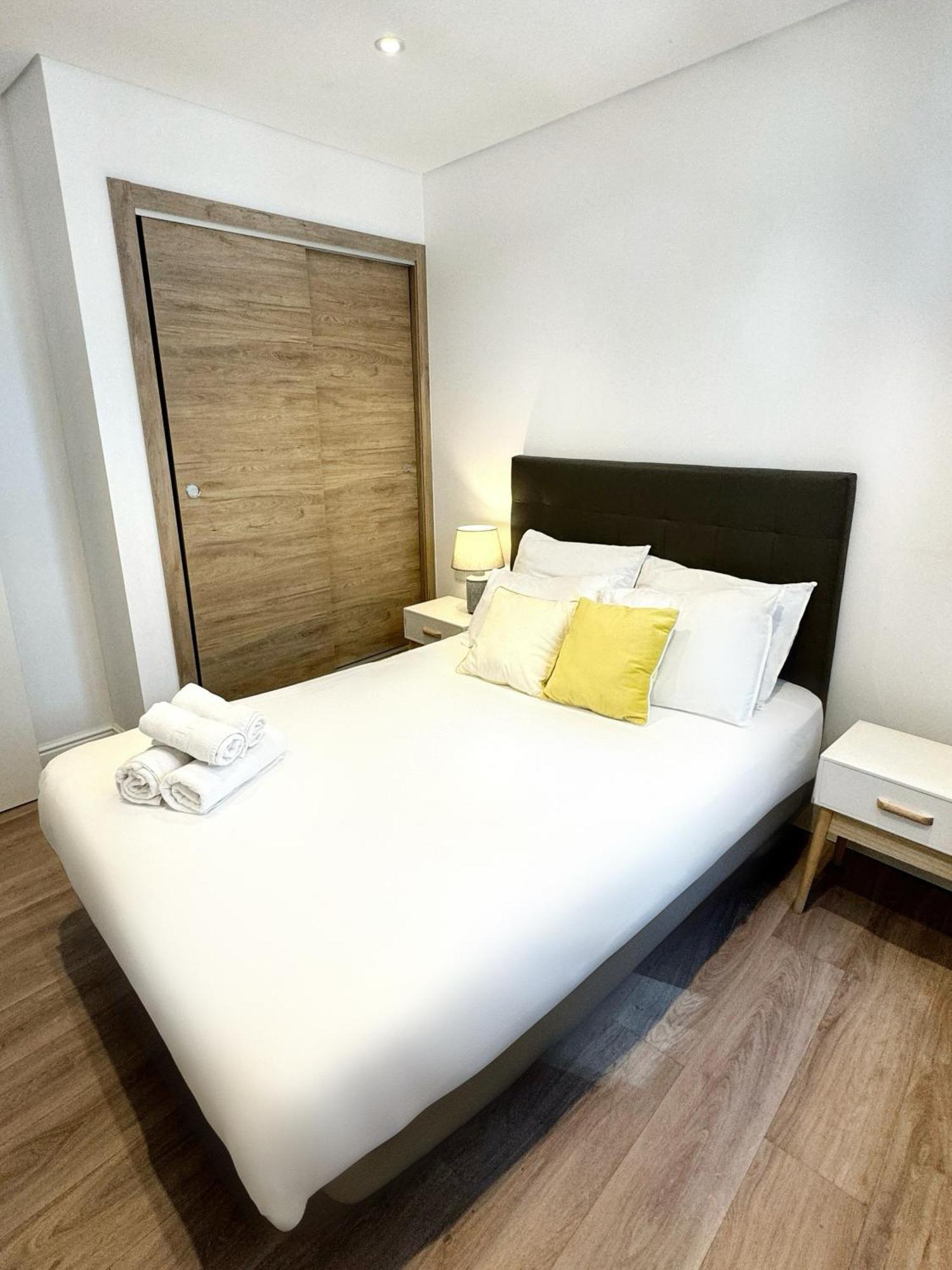 גיברלטר Fabulous City Centre Apartment - Grand Central House מראה חיצוני תמונה